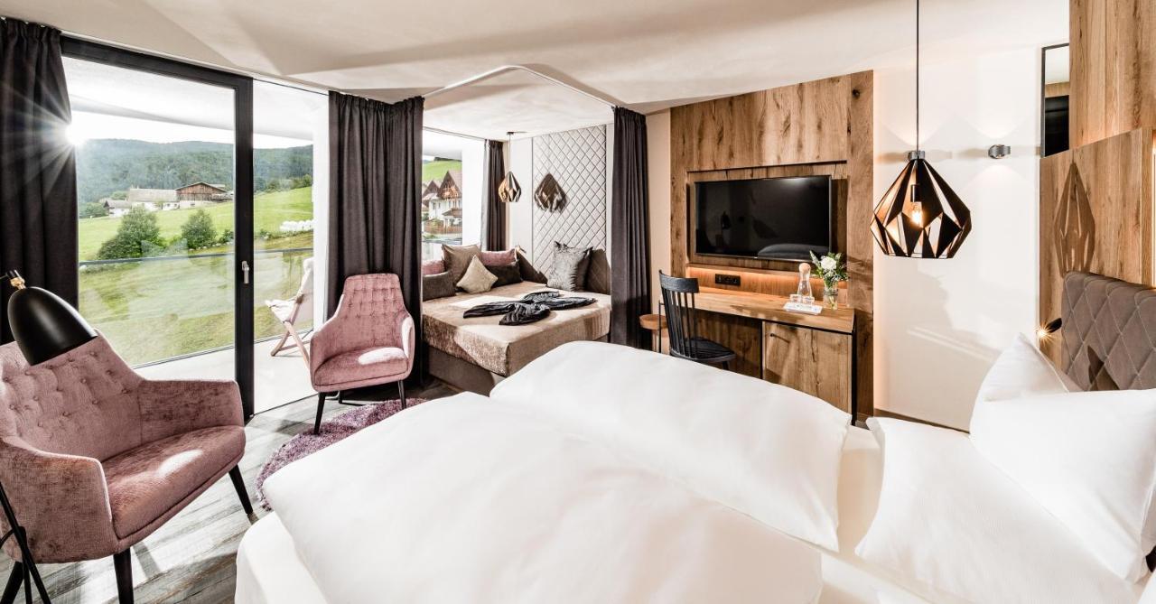 Sonnenberg Panorama Dolomites Wellbeing Hotel Maranza Kültér fotó
